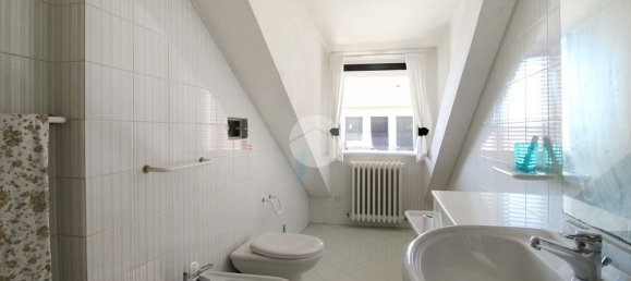 Oficina en San Benedetto del Tronto, Italy 130 m² No. 88227 3