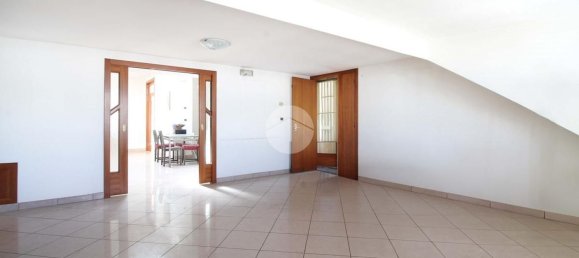 Oficina en San Benedetto del Tronto, Italy 130 m² No. 88227 8