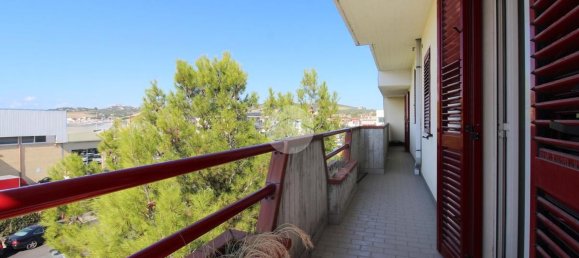 Oficina en San Benedetto del Tronto, Italy 130 m² No. 88227 20