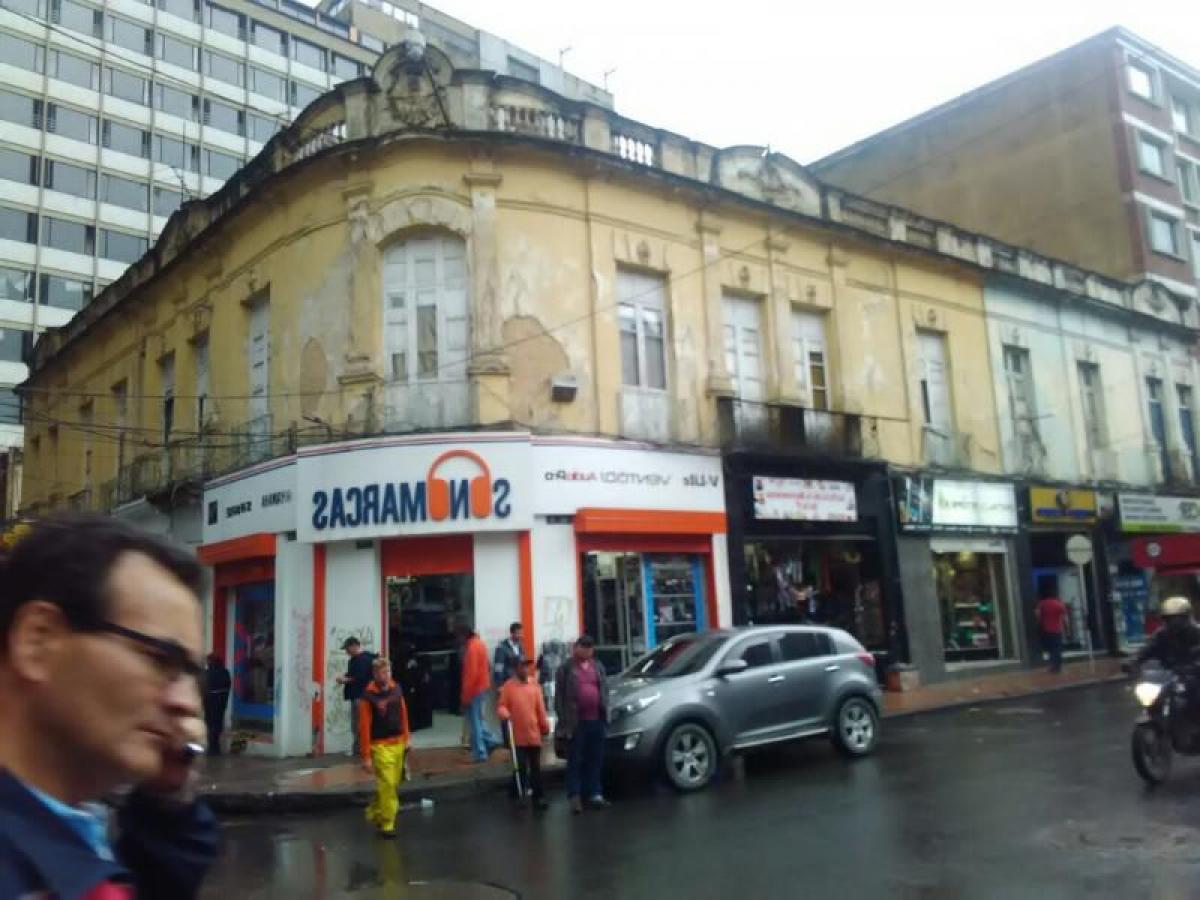 10 bedrooms House in Bogota, Colombia No. 13674