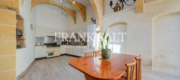 Casa de 4 dormitorios en Ghasri, Malta No. 6052 5