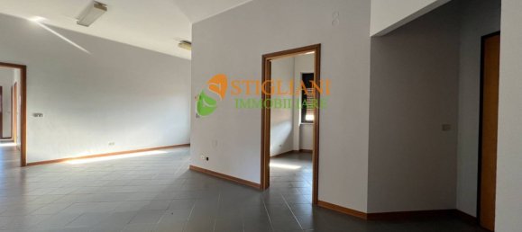 Офис 148м² в Кампобассо, Италия № 144441 17