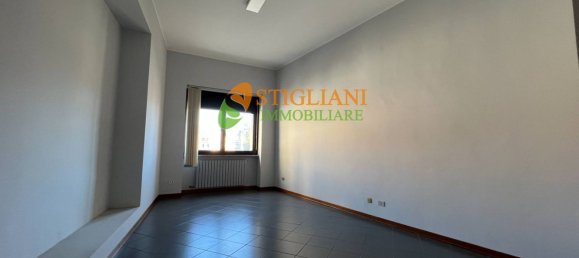 Офис 148м² в Кампобассо, Италия № 144441 6