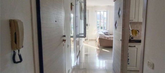 Apartamento de 3 divisões em Anzano del Parco, Italy N.º 269373 18