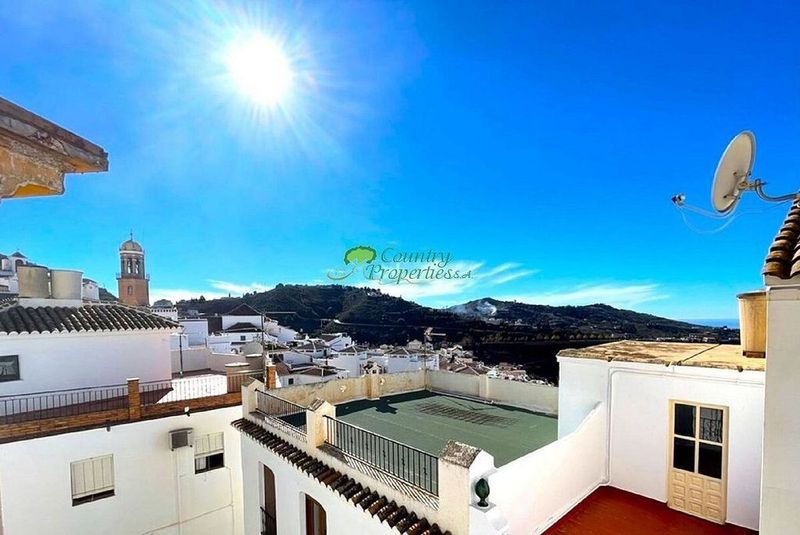 7 bedrooms Villa in Competa, Spain No. 219808