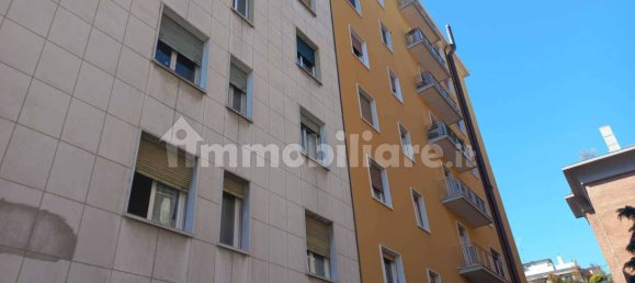 Garage in Bologna, Italy 14m², Nr. 9353 7