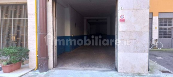 Garage in Bologna, Italy 14m², Nr. 9353 5