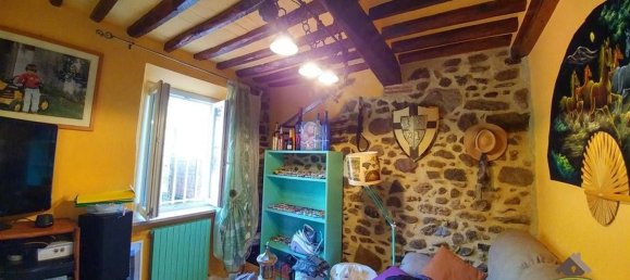 5 rooms House in Lucca, Italy No. 102705 3