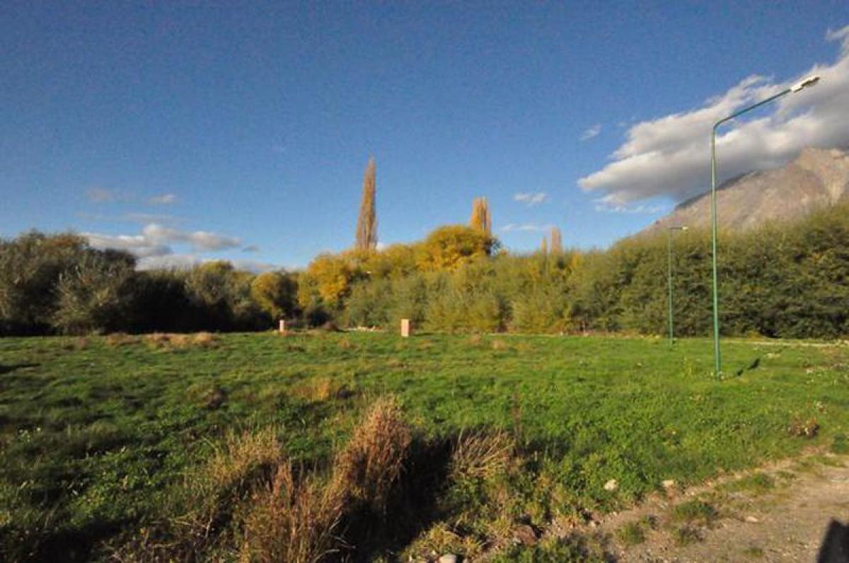  Land in San Carlos de Bariloche, Argentina No. 35480