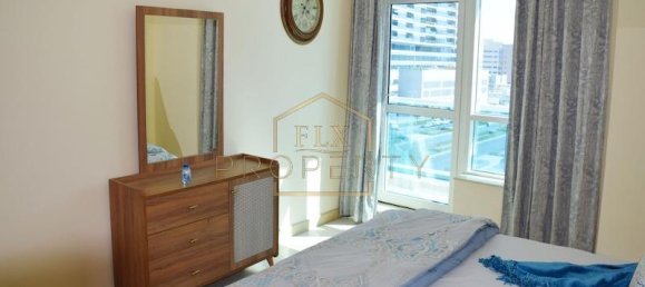 2 bedrooms Apartment in Dubai Residence Complex, UAE No. 6584 7