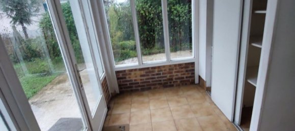 Casa de 9 divisões em Saint-Denis-de-l'Hotel, France N.º 234919 31