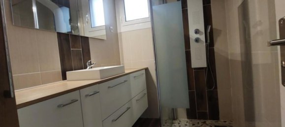 Casa de 9 divisões em Saint-Denis-de-l'Hotel, France N.º 234919 28