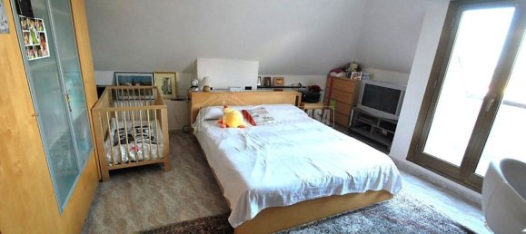 3 bedrooms Apartment in Muggiò, Italy No. 364315 4