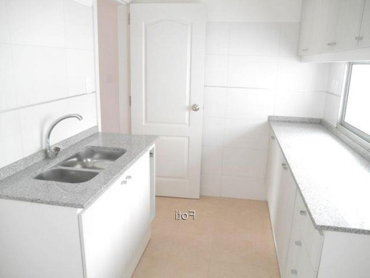 2 bedrooms Apartment in Montevideo, Uruguay No. 10467