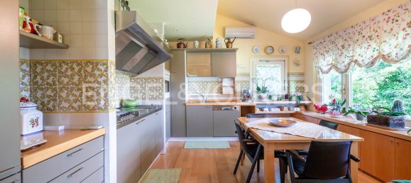 5 bedrooms Villa in Città di Castello, Italy No. 127871 8