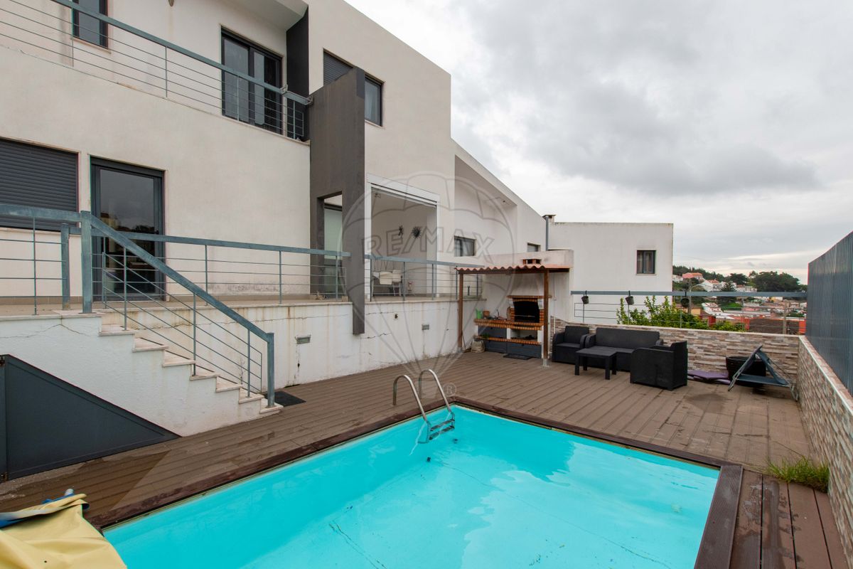 Дом с 3 спальнями в Одивелаш, Португалия № 53366