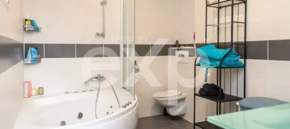 Moradia em banda de 5 divisões em Cervens, France N.º 190014 7