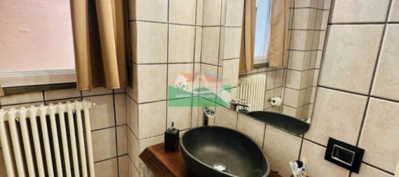 3 bedrooms House in Ravenna, Italy No. 286418 7