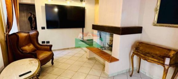 3 bedrooms House in Ravenna, Italy No. 286418 10