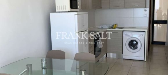 2 Schlafzimmer Wohnung in Saint Julian's, Malta, Nr. 10443 3