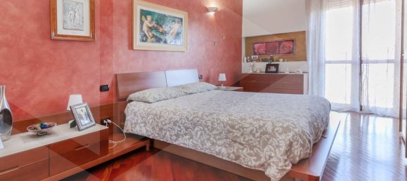 3 rooms Apartment in Milan, Italy No. 241868 22
