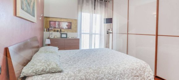 3 rooms Apartment in Milan, Italy No. 241868 24