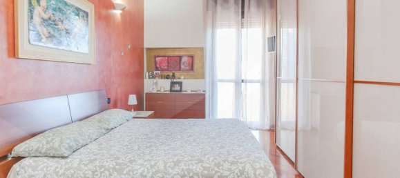 3 rooms Apartment in Milan, Italy No. 241868 23