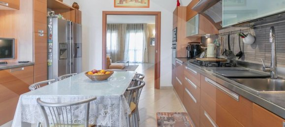 3 rooms Apartment in Milan, Italy No. 241868 16