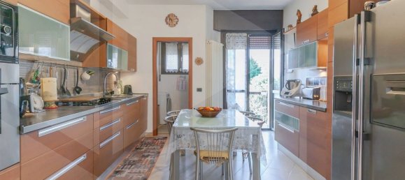 3 rooms Apartment in Milan, Italy No. 241868 14