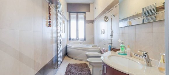 3 rooms Apartment in Milan, Italy No. 241868 38