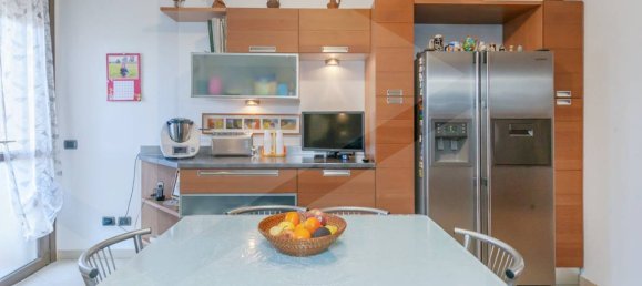 3 rooms Apartment in Milan, Italy No. 241868 18