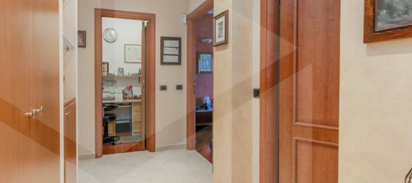 3 rooms Apartment in Milan, Italy No. 241868 21