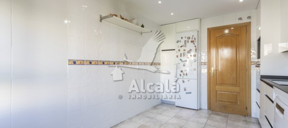 Dúplex de 4 dormitorios en Torrejón de Ardoz, Spain No. 167240 10