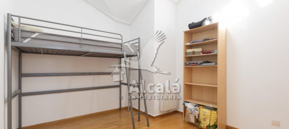 Dúplex de 4 dormitorios en Torrejón de Ardoz, Spain No. 167240 38