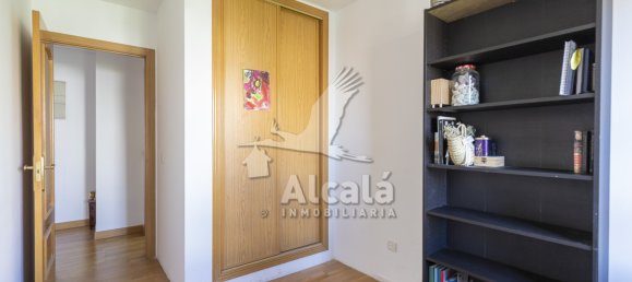 Dúplex de 4 dormitorios en Torrejón de Ardoz, Spain No. 167240 18