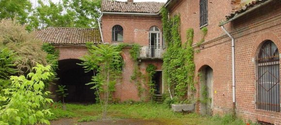 Lagerhaus in Alessandria, Italy 2055m², Nr. 209434 2