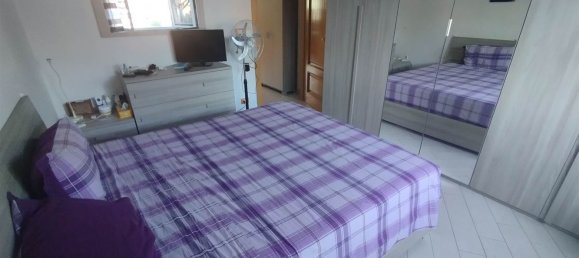 Apartamento de 4 habitaciónes en Livorno, Italy No. 297784 8
