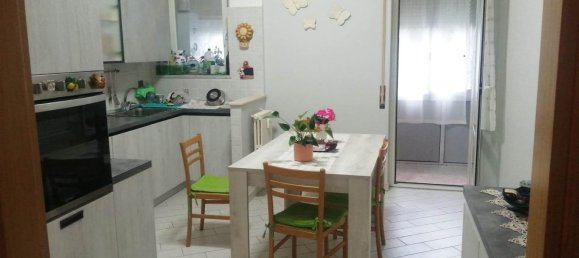Apartamento de 4 habitaciónes en Livorno, Italy No. 297784 5