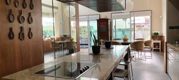 4 bedrooms Cafe / restaurant in Bangkok, Thailand No. 6803 7