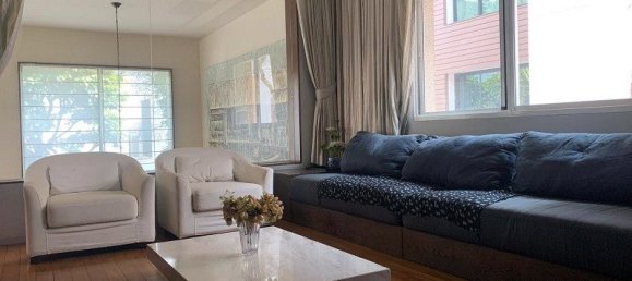 4 bedrooms Cafe / restaurant in Bangkok, Thailand No. 6803 12