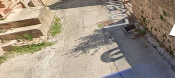 1310m² Commercial property in San Severino Marche, Italy No. 306927 9