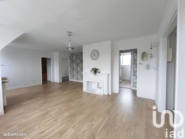 2 bedrooms Apartment in Vernon, France No. 356655