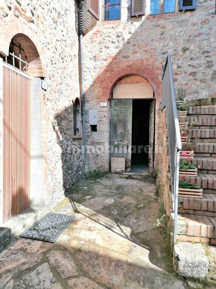 2 bedrooms Apartment in Monticiano, Italy No. 144157