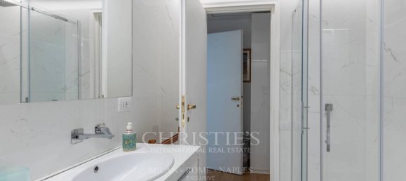 3 bedrooms Apartment in Rome, Italy No. 357125 19