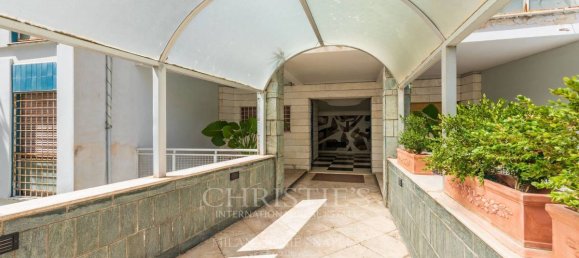 3 bedrooms Apartment in Rome, Italy No. 357125 21