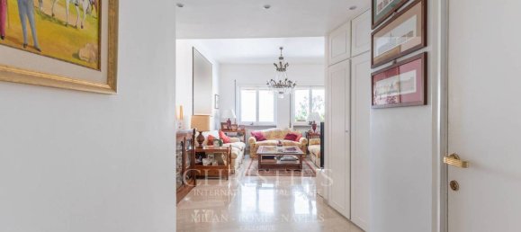 3 bedrooms Apartment in Rome, Italy No. 357125 2
