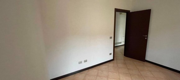 4 bedrooms Apartment in Carpaneto Piacentino, Italy No. 357356 8