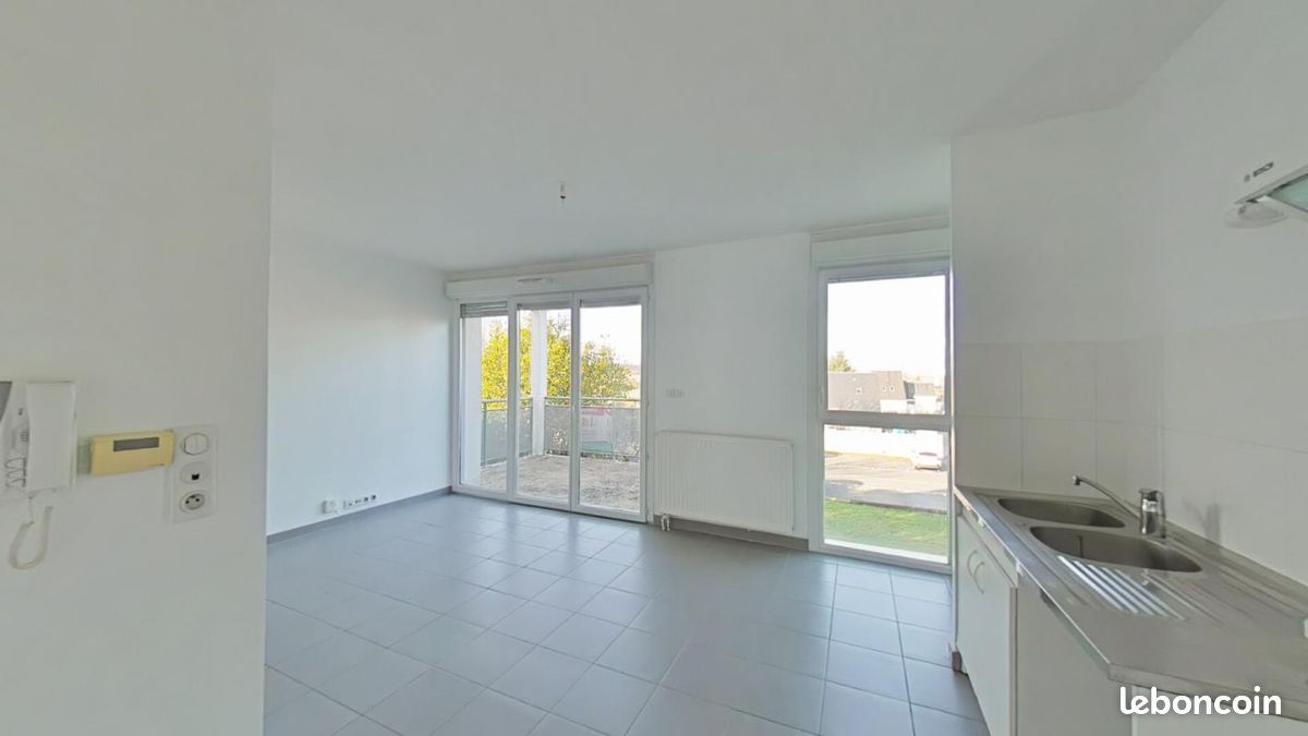 1 bedroom Apartment in Joue-les-Tours, France No. 66911