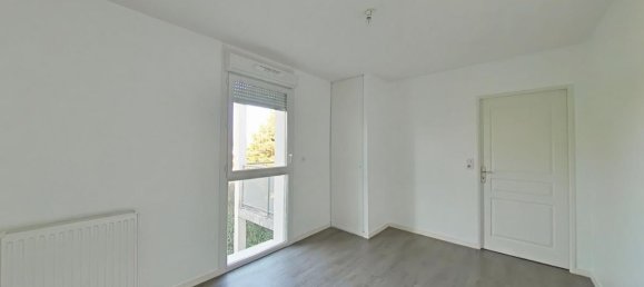 1 bedroom Apartment in Joue-les-Tours, France No. 66911 5