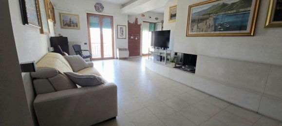 4 bedrooms Apartment in Salerno, Italy No. 348750 12